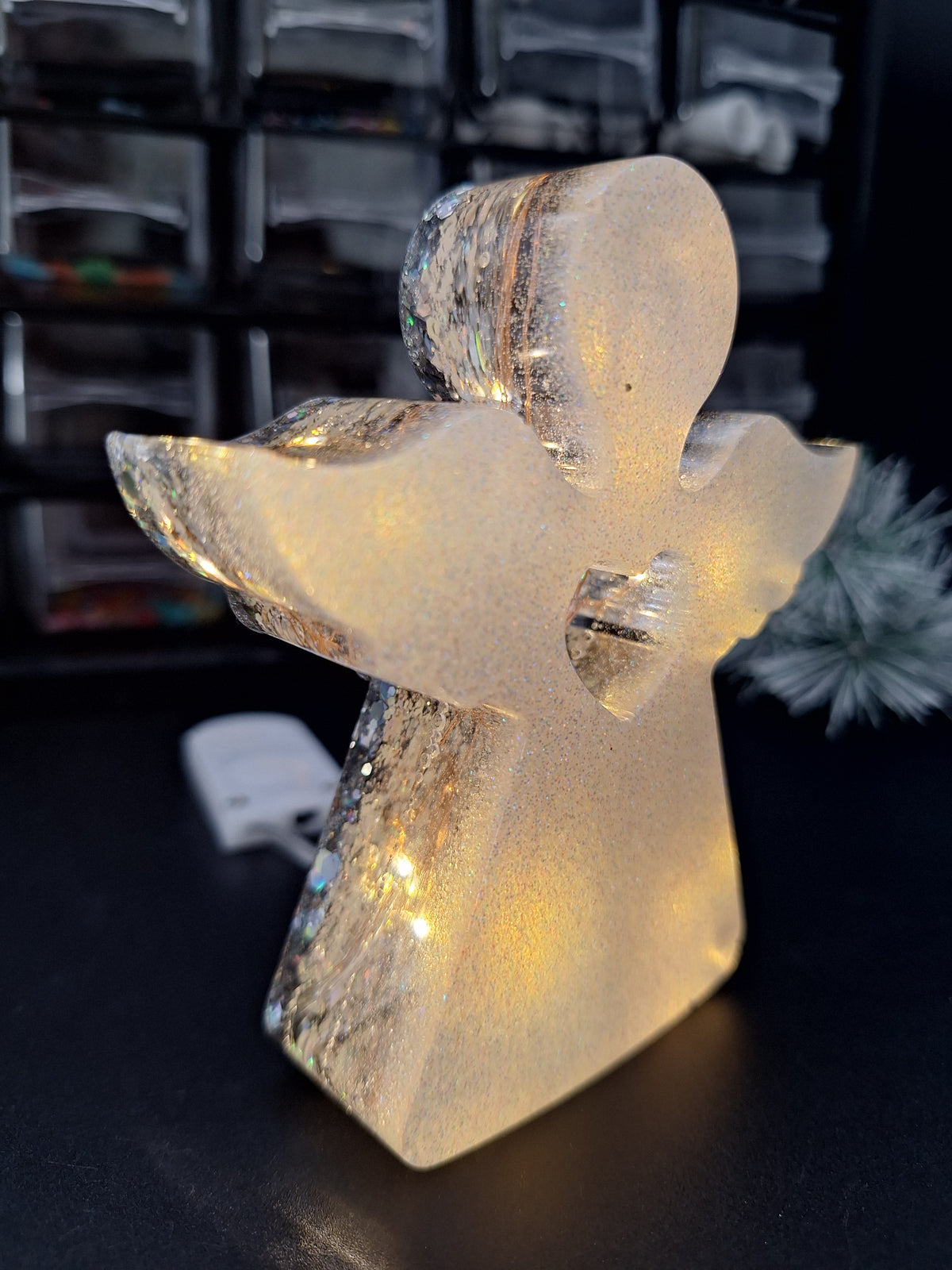 LED-Engel mit Herz aus Epoxidharz ✨