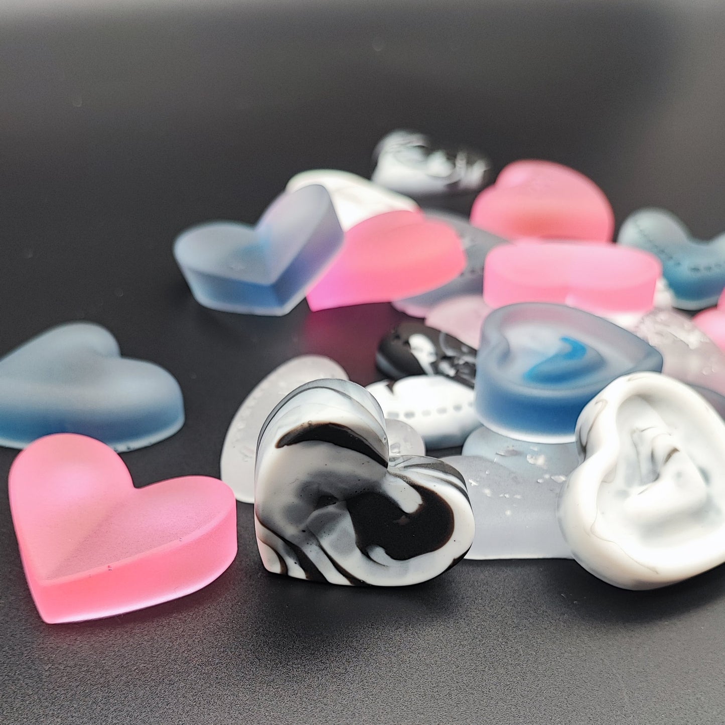 Dekoherzen 10er-Set – bunt. vielseitig. voller Liebe