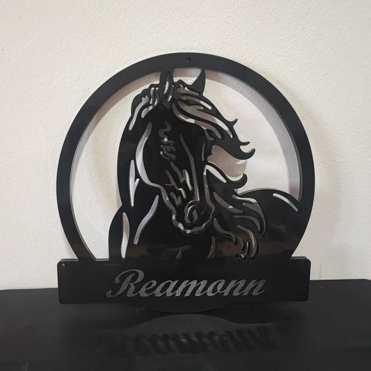 Personalisierter Pferdekopf – Majestätisch. Ausdruckstark. Handgemacht.