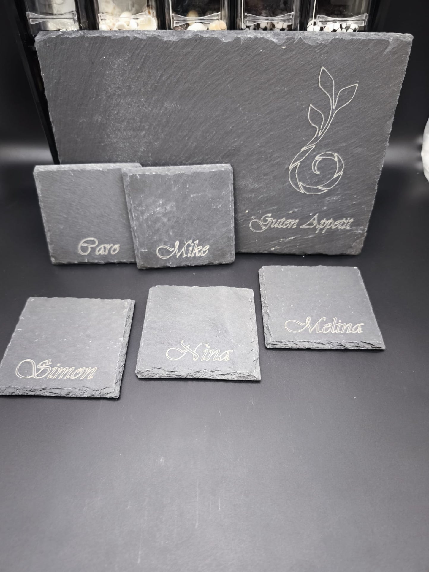 Personalisiertes Schiefer Set, Tischset 20 x 30 cm mit 4 gravierten Untersetzern