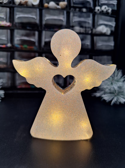 LED-Engel mit Herz aus Epoxidharz ✨