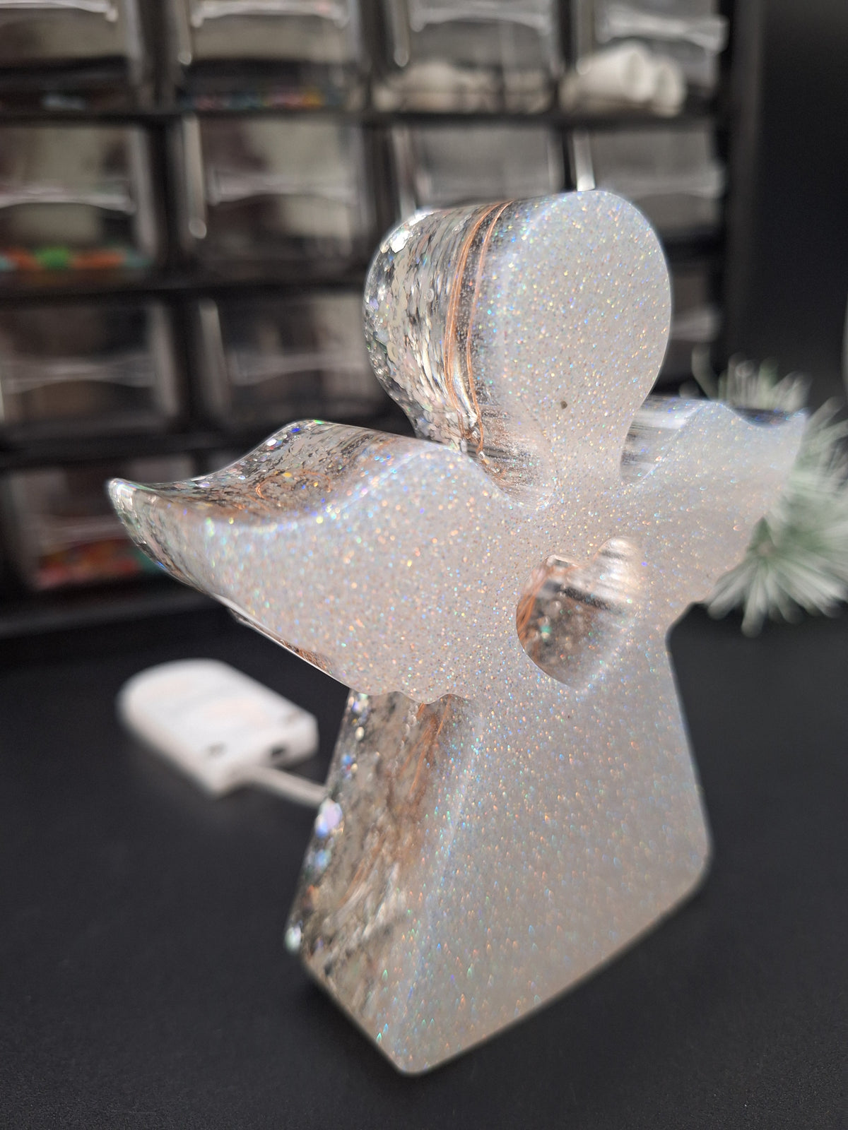 LED-Engel mit Herz aus Epoxidharz ✨
