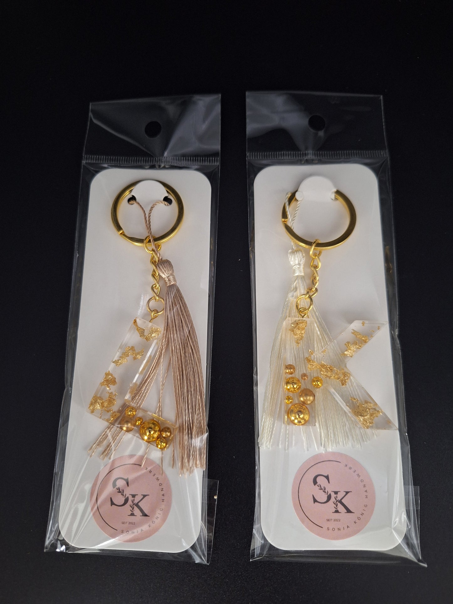 Schlüsselanhänger Goldflocken und Perlen