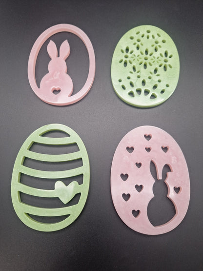 Handgemachter Osteraufhänger aus Epoxidharz