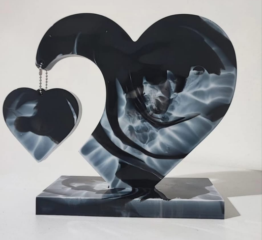 „Herz mit hängendem Herz“ – Dekoaufsteller mit Gefühl