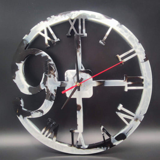 Design-Wanduhr mit römischen Ziffern – Stil trifft auf Zeitgefühl