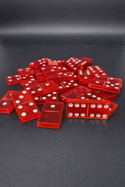 Handgegossenes Domino – 28-teiliges Deko- & Spielset