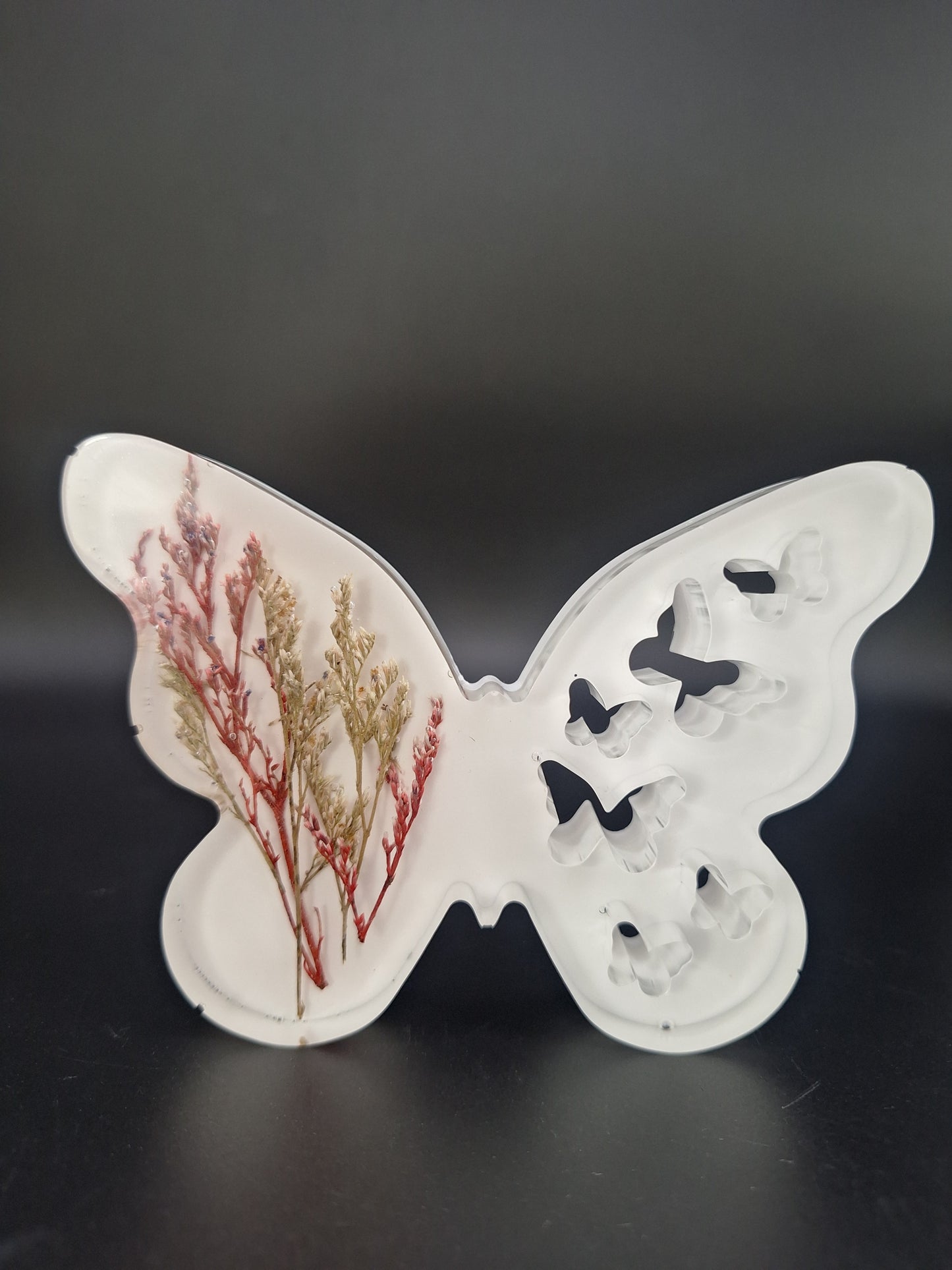 Epoxidharz Schmetterling 14 x 10 cm mehrschichtig mit holografischem Glitzer