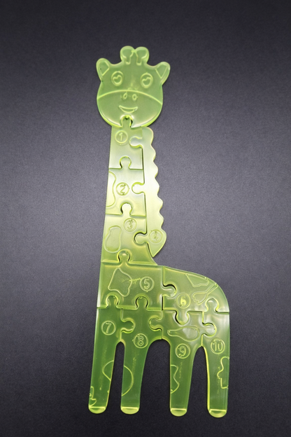 Handgemachtes Giraffenpuzzle aus Epoxidharz individuell & einzigartig