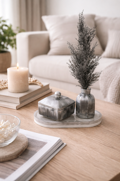 Schatulle & Blumenständer mit Tablett – Dekoration trifft Funktionalität