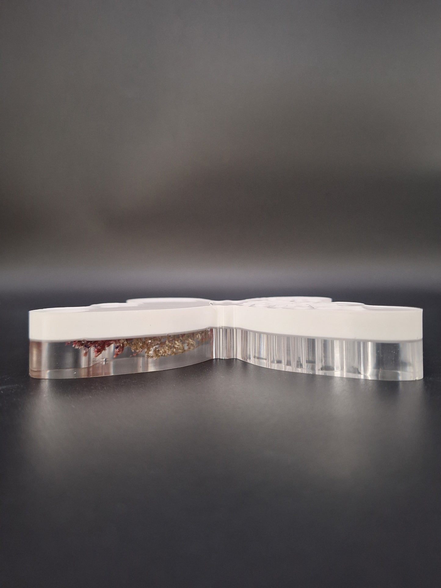 Epoxidharz Schmetterling 14 x 10 cm mehrschichtig mit holografischem Glitzer