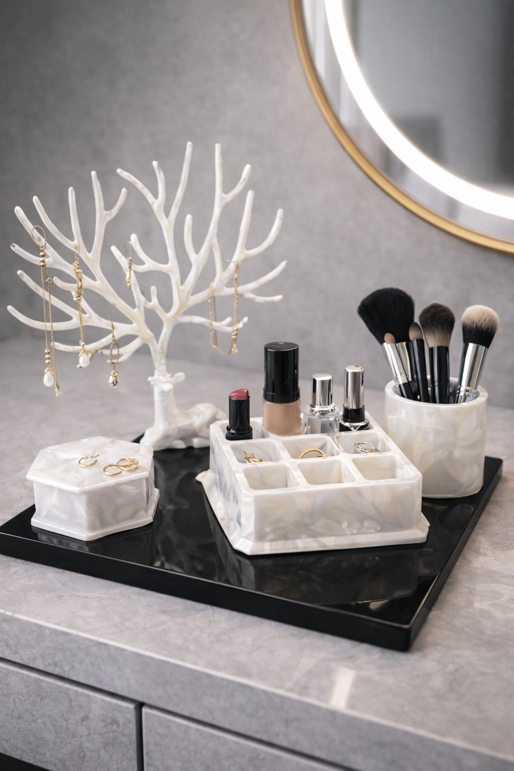 Beauty Ständer - Geweih trifft Eleganz